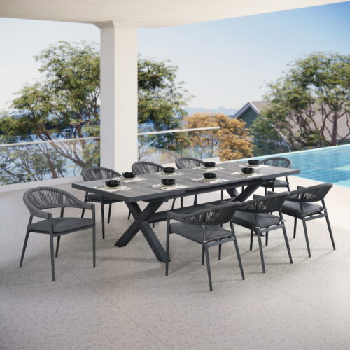 Extendable outdoor dining table set